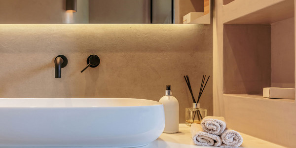 Reforma de Baños Conca de Dalt · Amplia variedad de Revestimientos para Baños