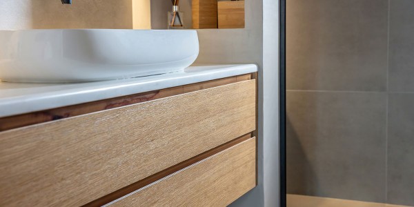 Reforma de Baños Conca de Dalt · Instalación de Muebles y Accesorios de Baño